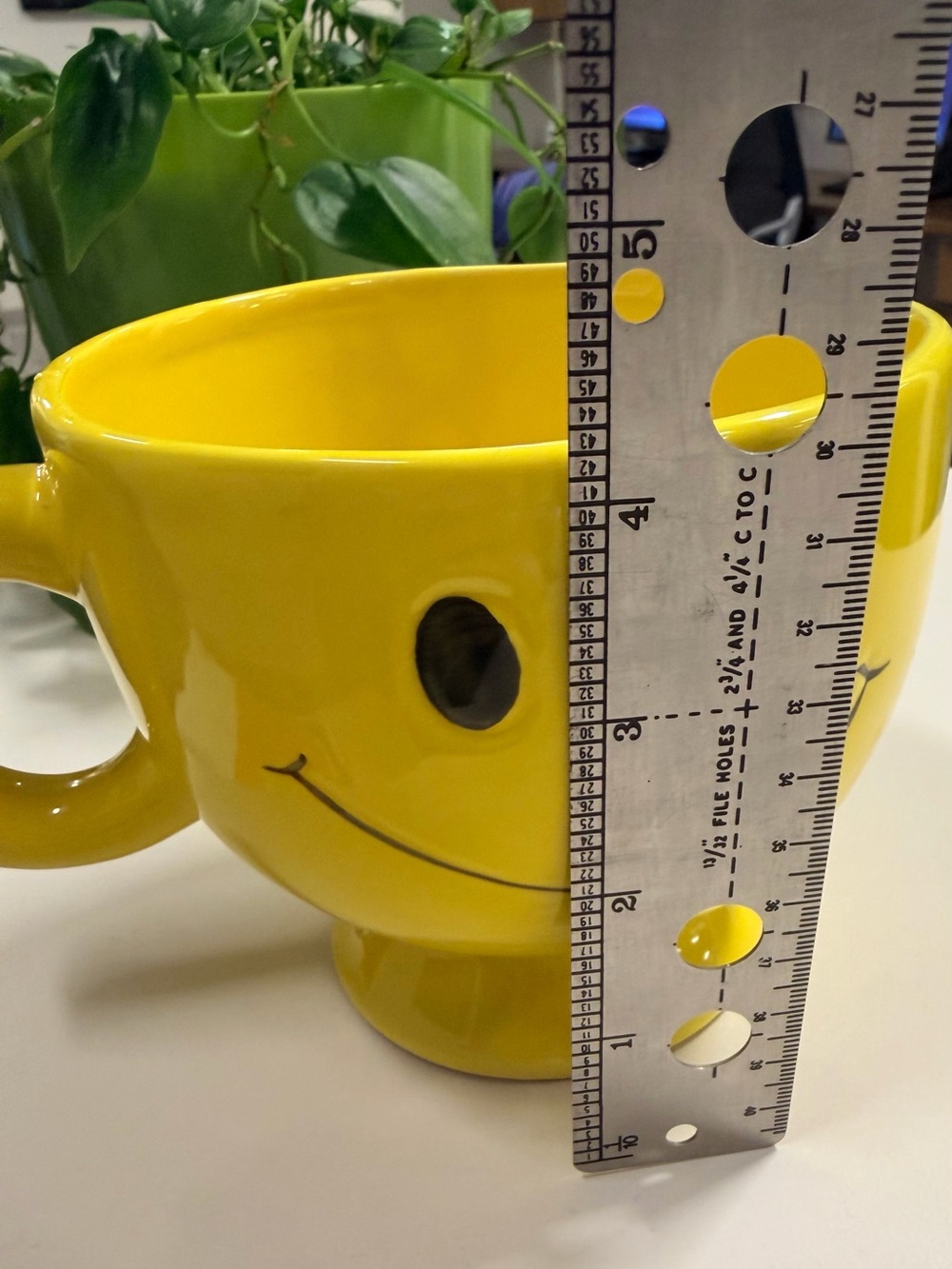 Oversized Yellow Smiley Ceramic Coffee Mug - Picture 6 of 6